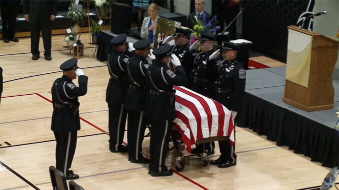 Cram-honor-guard.-(pool-photo)